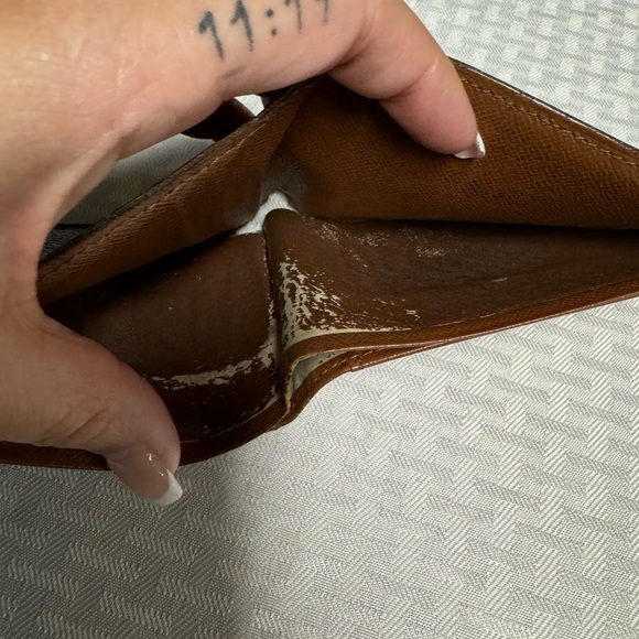 Louis Vuitton wallet - Picture 6 of 8